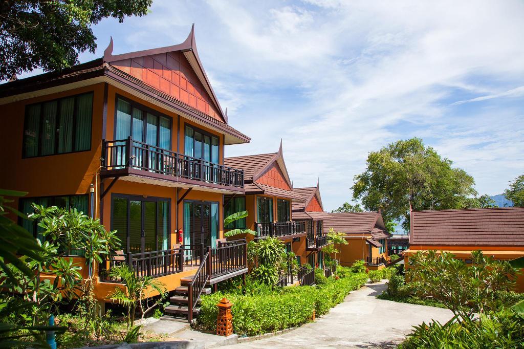 Phi Phi Long Beach Resort & Villa Exterior foto