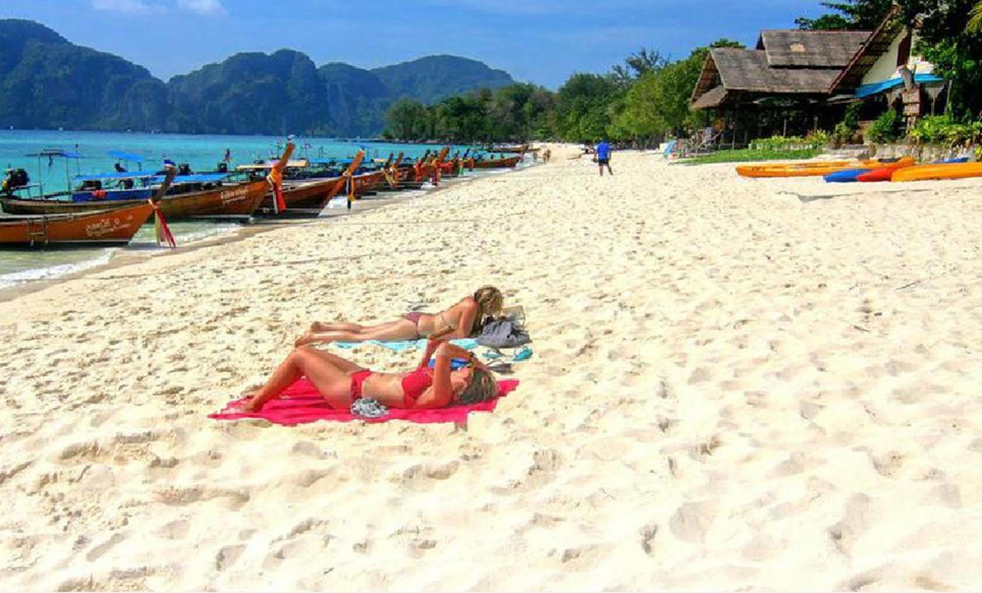 Phi Phi Long Beach Resort & Villa Exterior foto